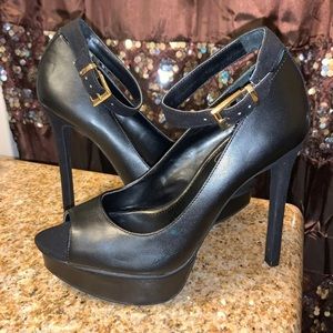 Jessica Simpson Heels Sz. 6